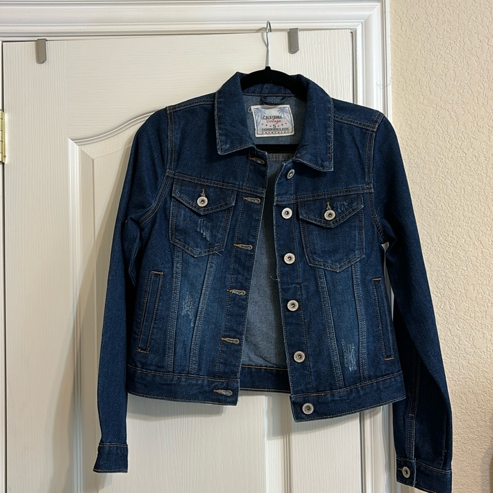 Sz S denim jacket. Distressed.